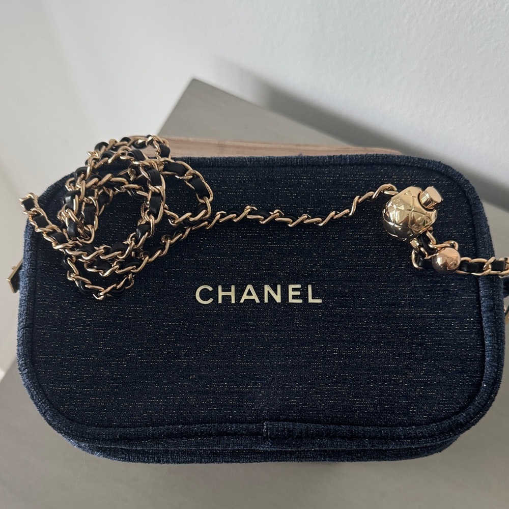 CHANEL Navy Denim Crossbody Bag with Gold Chain
